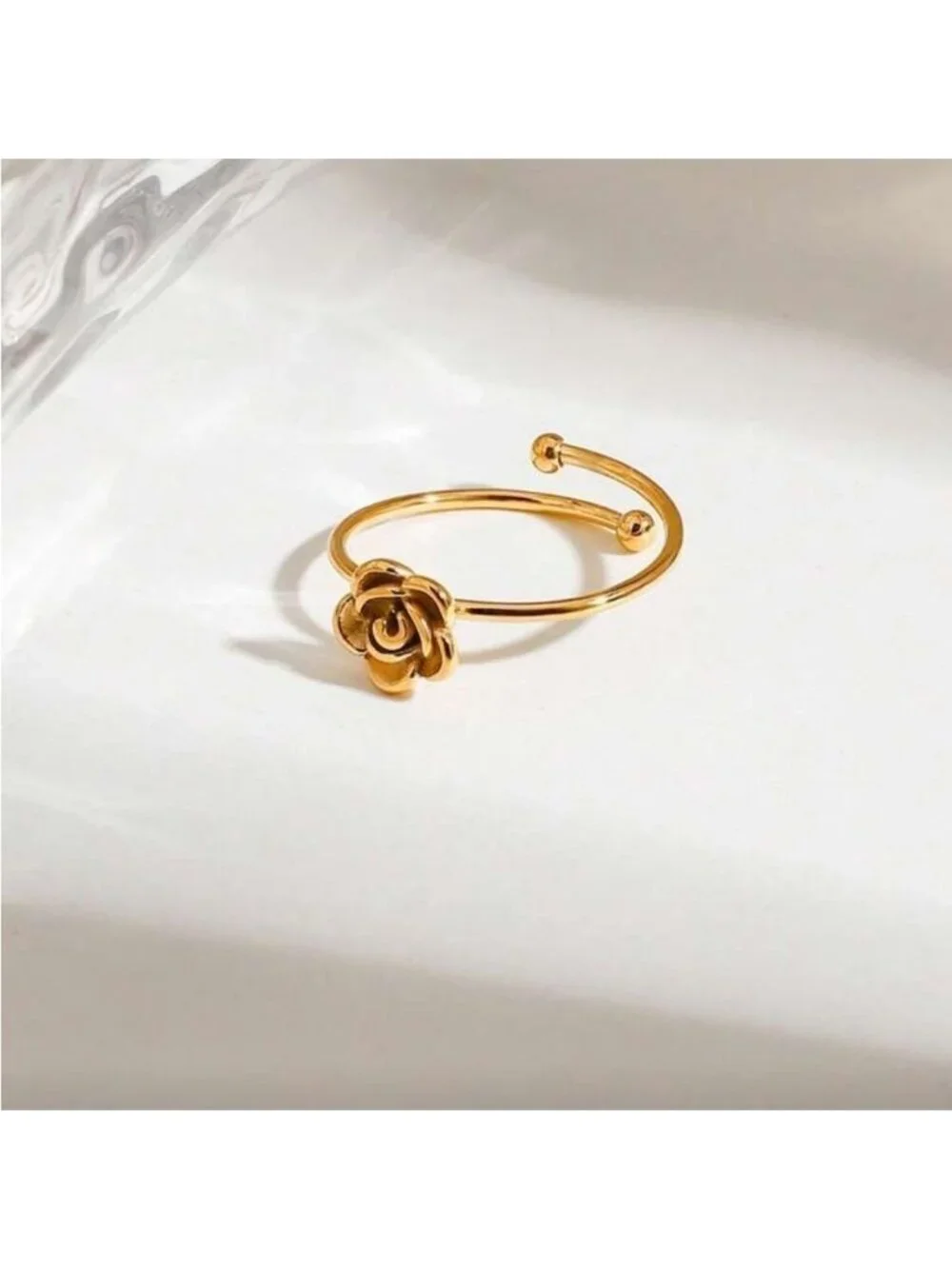 Gold Flower Ring Q591